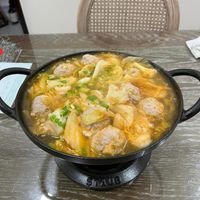 可能是火鍋和拉麵的圖像