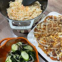 可能是印度香料飯和炒飯的圖像