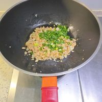 可能是炒飯和豆腐的圖像