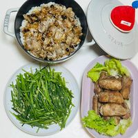 可能是麵、豆腐和文字的圖像