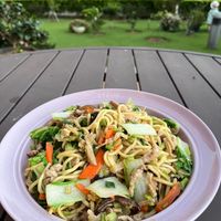 可能是拉麵、炒麵和義大利麵的圖像