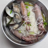 可能是麵和拉麵的圖像