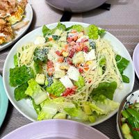 可能是炒麵、麵和義大利麵的圖像