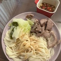 可能是拉麵和麵的圖像
