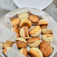 可能是椰子馬卡龍的圖像