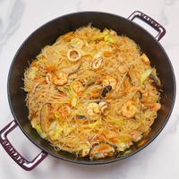 可能是麵、炒麵、義大利麵和炒飯的圖像