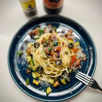 可能是義大利麵和文字的圖像