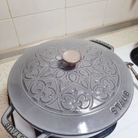 可能是鬆餅機和文字的圖像