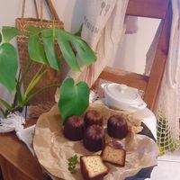 可能是巴布卡麵包、蛋糕和文字的圖像