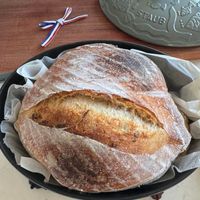 可能是黑麥麵包的圖像