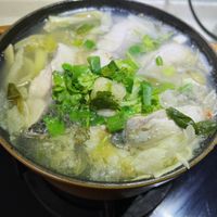 可能是火鍋、粥和拉麵的圖像