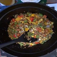 可能是豆煮玉米的圖像