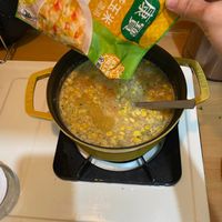 可能是拉麵、粥、豆腐和文字的圖像