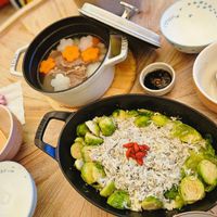 可能是火鍋、豆腐和文字的圖像
