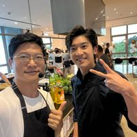 可能是 3 個人的圖像