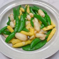 可能是豆煮玉米的圖像