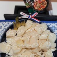 可能是豆腐、火鍋、拉麵和文字的圖像