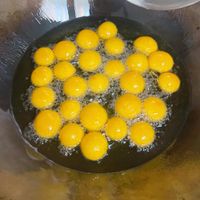 可能是蛋黃的圖像