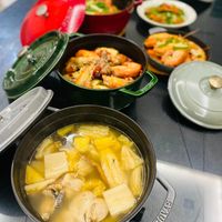 可能是火鍋、粥和豆腐的圖像