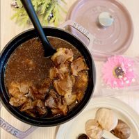 可能是火鍋、香菇和文字的圖像