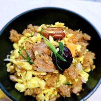 可能是炒飯和豆腐的圖像