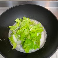 可能是莙薘菜和綠葉甘藍的圖像
