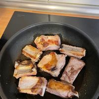 可能是燉小牛膝的圖像