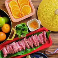 可能是肉排和文字的圖像