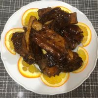 可能是燉小牛膝的圖像