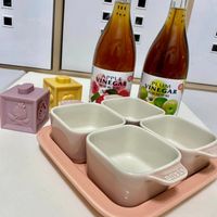 可能是顯示的文字是「 VIN VINPPLE EGAR E APPLE ब2 CINE VINEGAR + VINEC PLUM AR ตา ตา SUUIS BOIs 」的圖像