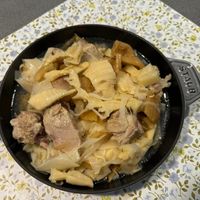 可能是燉小牛膝的圖像