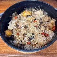 可能是西班牙大鍋飯和炒飯的圖像