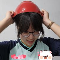 可能是 1 人和帽子的圖像