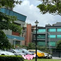 可能是街道和醫院的圖像