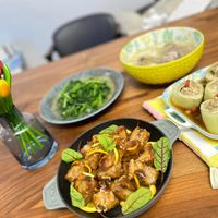 可能是豆腐和壽司的圖像