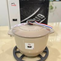 可能是‎泡茶器和‎顯示的文字是「 ‎cih M staah staub STANE AD S م٢ stanb‎ 」‎‎ 的圖像