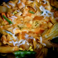 可能是香菇、麵、拉麵和豆腐的圖像