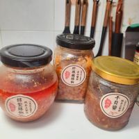 可能是鯷魚和文字的圖像