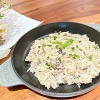 可能是印度香料飯、炒飯和文字的圖像