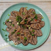 可能是肉排和文字的圖像