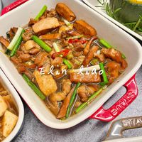 可能是‎豆腐和‎顯示的文字是「 ‎Elin עב Ξιω‎ 」‎‎ 的圖像