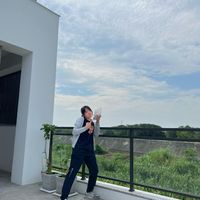 可能是 1 人和顯示的文字是「小蛙的廚房進化史」的圖像