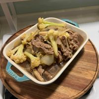 可能是燉小牛膝的圖像