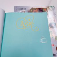 可能是書籍、日記和文字的插圖
