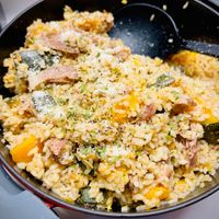 可能是牧羊人派、炒飯、西班牙大鍋飯和北非小米飯的圖像