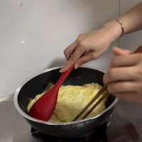 可能是粥、水波蛋和起司火鍋的圖像