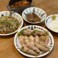 可能是麵和文字的圖像