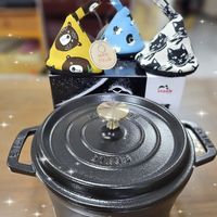 可能是火鍋、泡茶器和文字的圖像