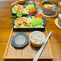 可能是生魚片、壽司、豆腐和文字的圖像