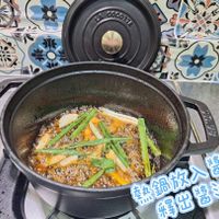 可能是火鍋、豆腐和文字的圖像